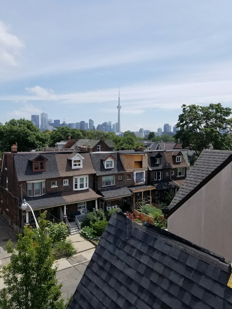 Toronto's residential neighbourhoods and downtown skyline